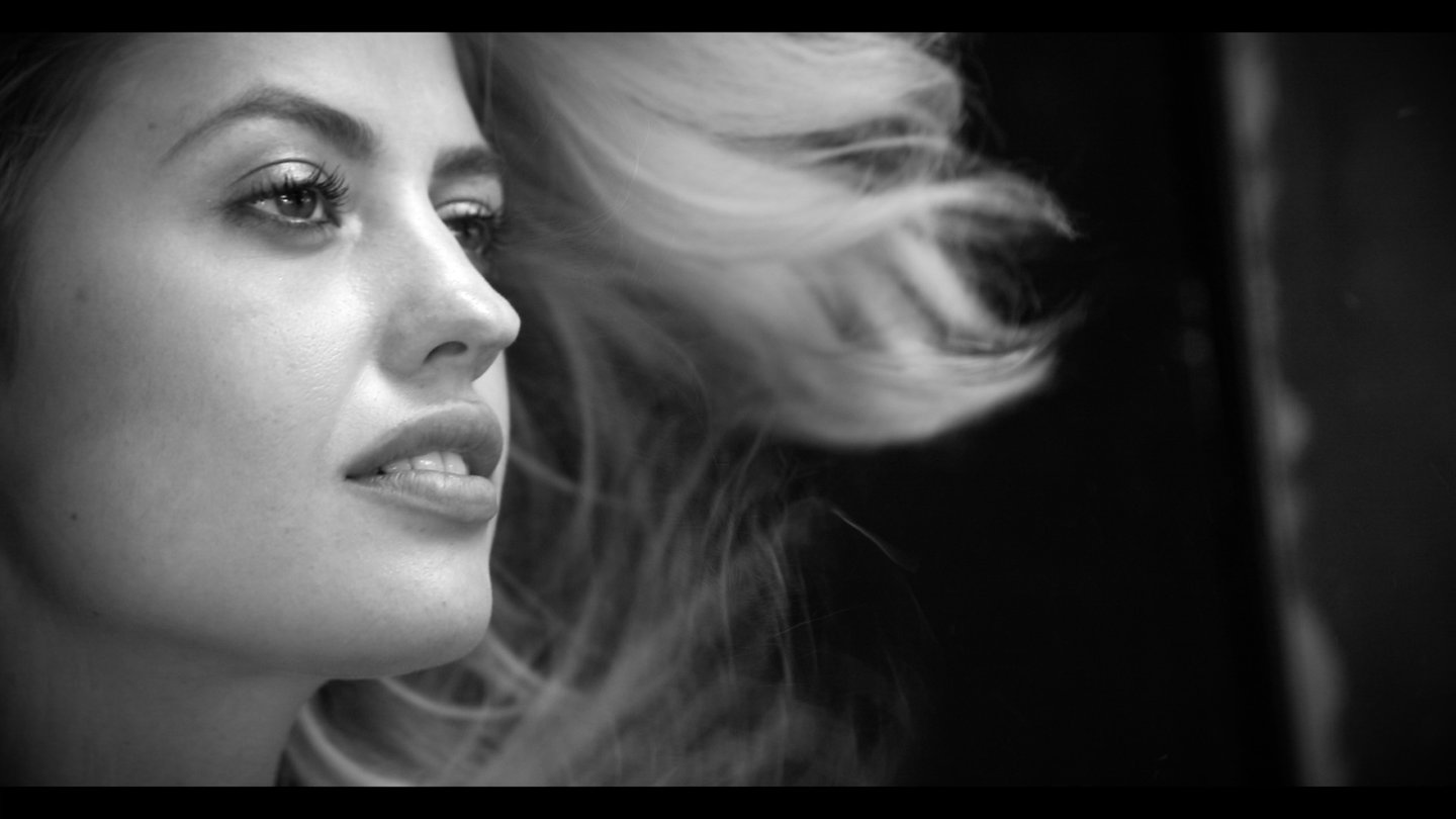 Portrait beauté en noir et blanc photographié par Garéal